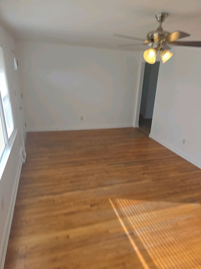 Building Photo - 7802 Columbine Dr