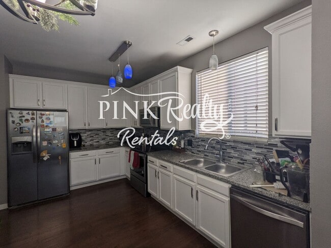 Building Photo - 9496 Pony Gulch Way