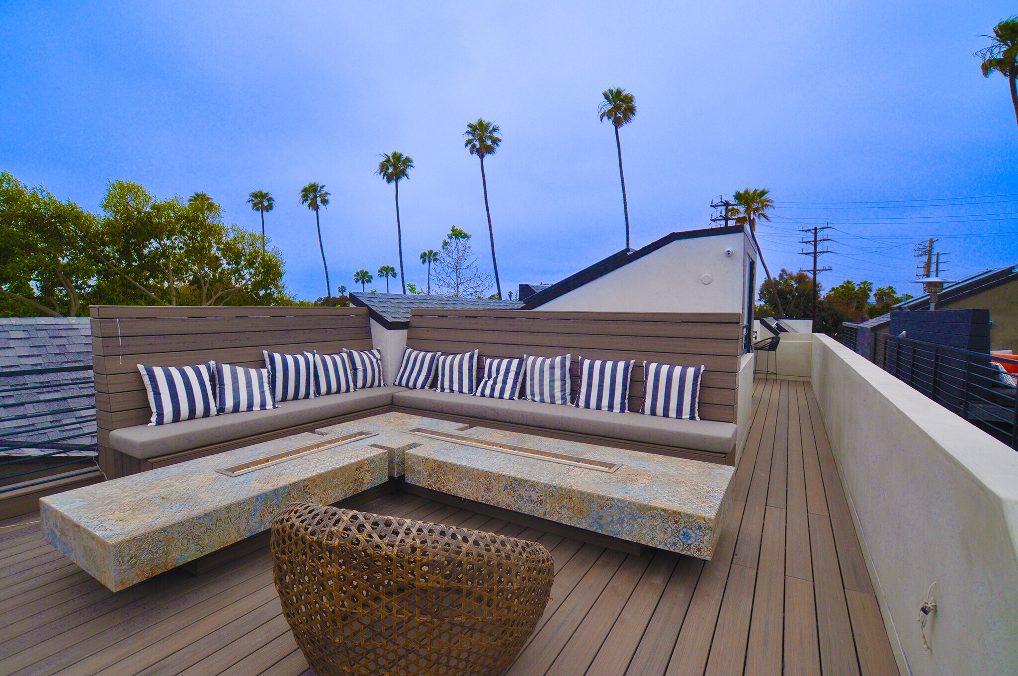 Building Photo - 838 California Ave