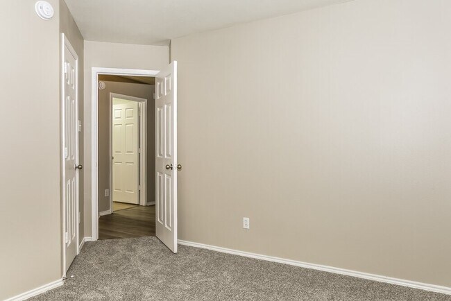 Building Photo - 7407 Blossommist Ln