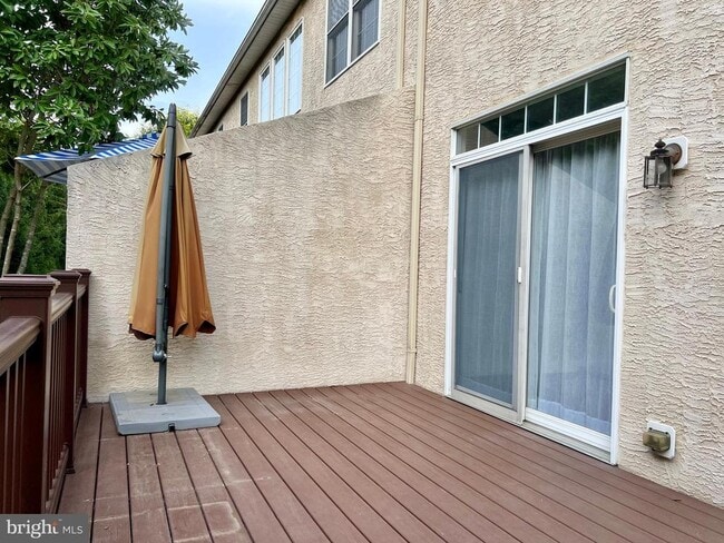 Building Photo - 668 Greycliffe Ln