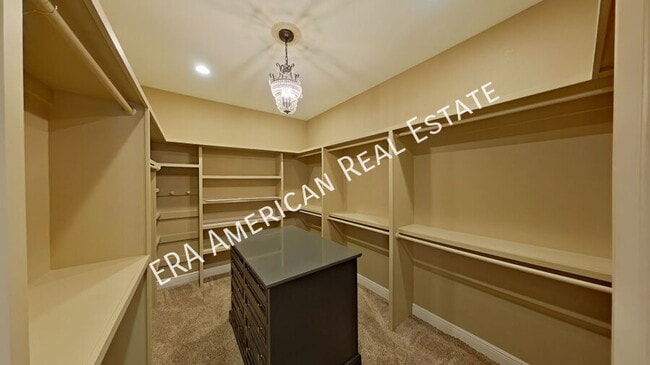 Building Photo - 6109 Burbank Ct