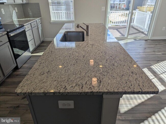 Building Photo - 294 Watercourse Dr