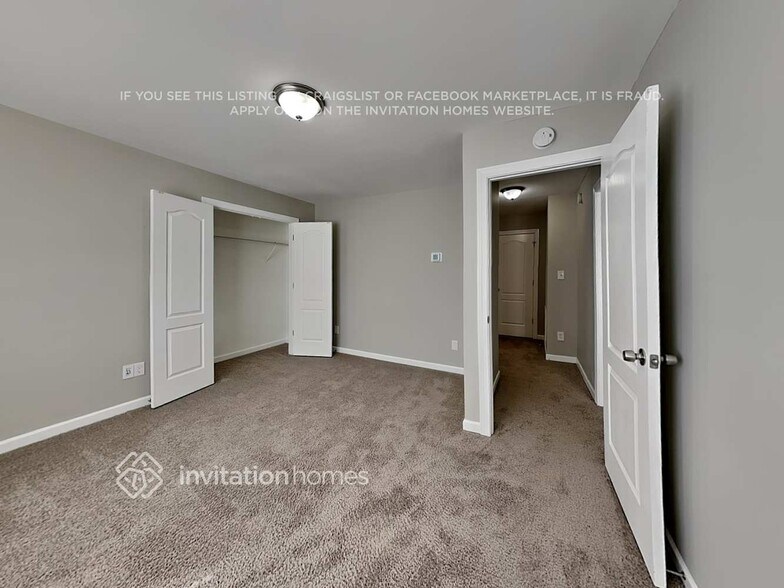 Building Photo - 1135 Rowanshyre Cir