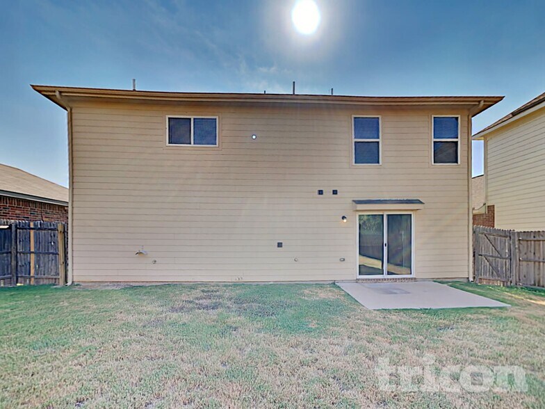 Building Photo - 3120 Middleview Rd