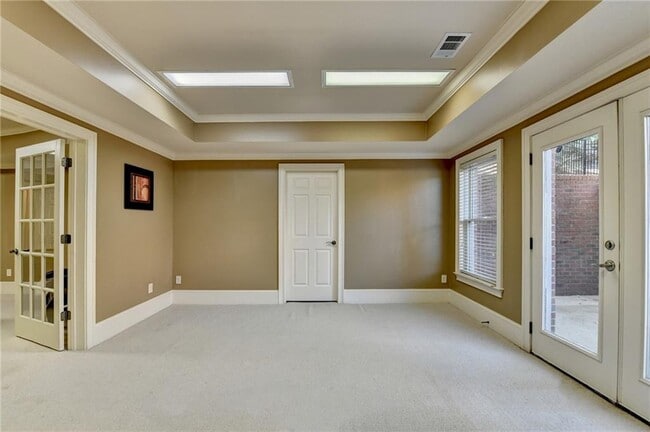 Building Photo - 10125 Brixton Pl