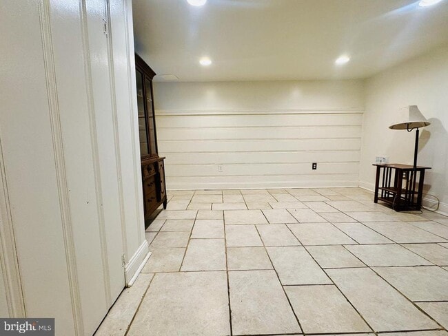 Building Photo - 4118 Buena Vista Ave