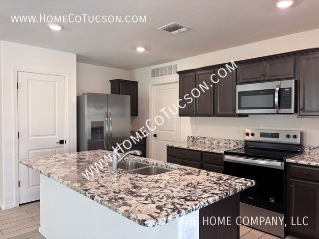 Building Photo - 8558 W Jackdaw Ct