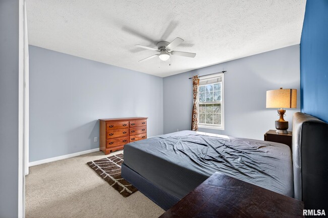 Building Photo - 2314 W Kenfield Ct