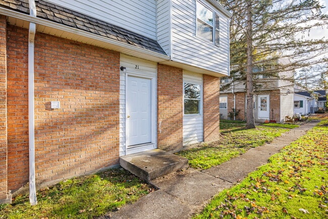 Building Photo - 168 Sackett Rd