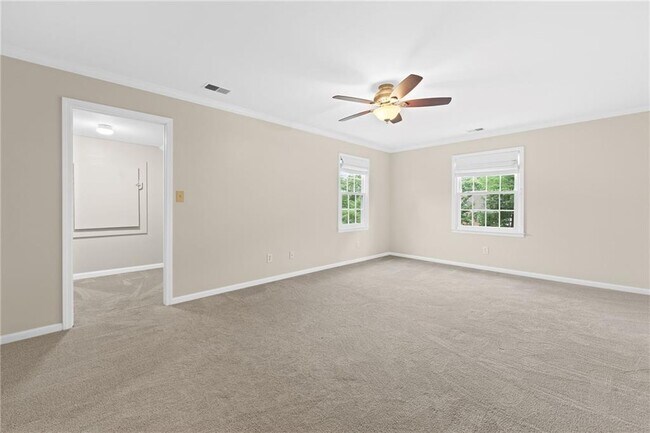 Building Photo - 4496 Windsor Oaks Dr
