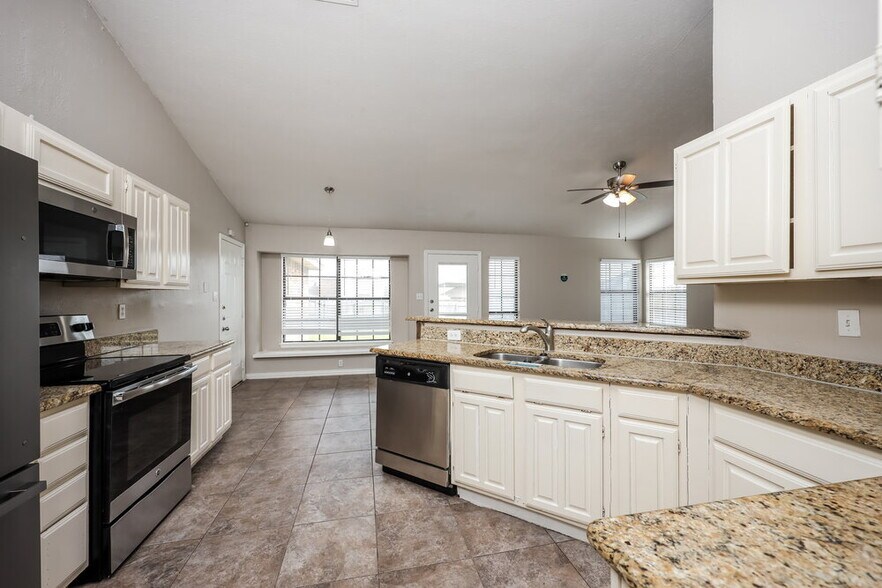 Building Photo - 5322 Brookport Dr