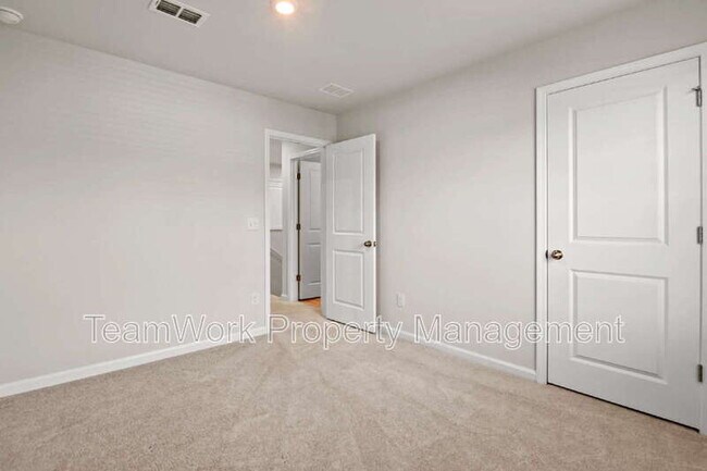 Building Photo - 507 Donnas Vw Wy