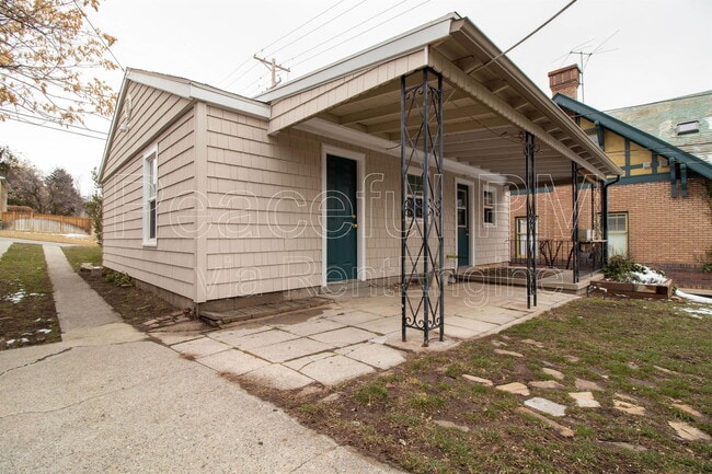 Building Photo - 575 N I St