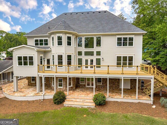 Building Photo - 2555 Chattahoochee Ln