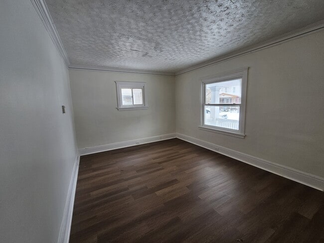 Building Photo - 3609 Riverside Ave