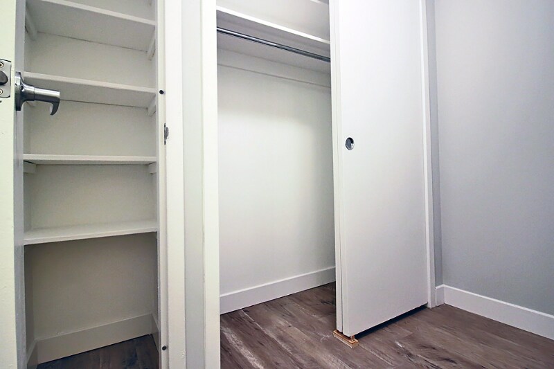 Building Photo - 89 E 11th St