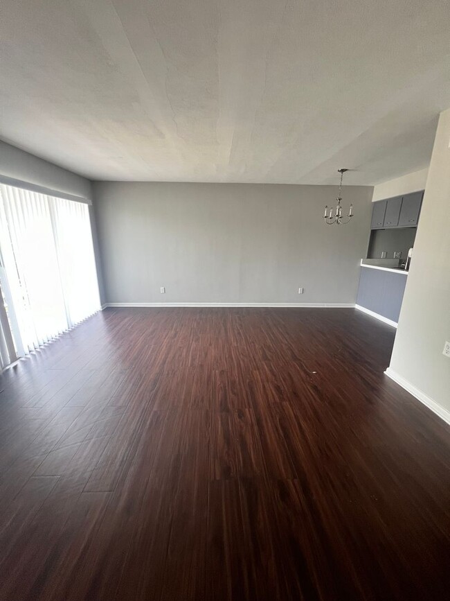 Interior Photo - 3805 Briar Place