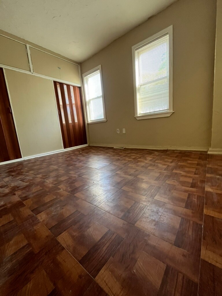 Building Photo - 1828 Reverend J J Walters Ave