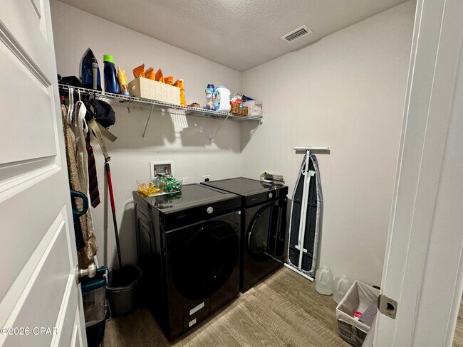 Building Photo - 4828 Conner Ln