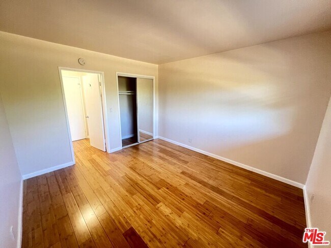 Building Photo - 2637 S Centinela Ave