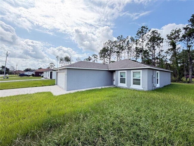 Building Photo - 13481 SW 60th Ave