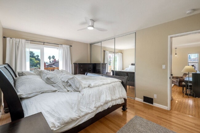 Building Photo - "Charming Coastal Retreat: 3-Bedroom Sanctuary on Agate Street, San Diego"