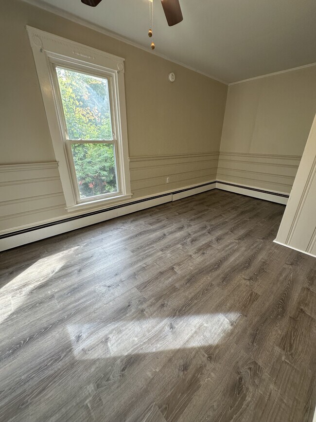 Building Photo - 73 Mt Pleasant Ave