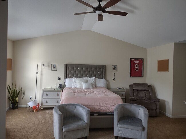 Building Photo - Great Four Bedroom Home in Elgin, SC!