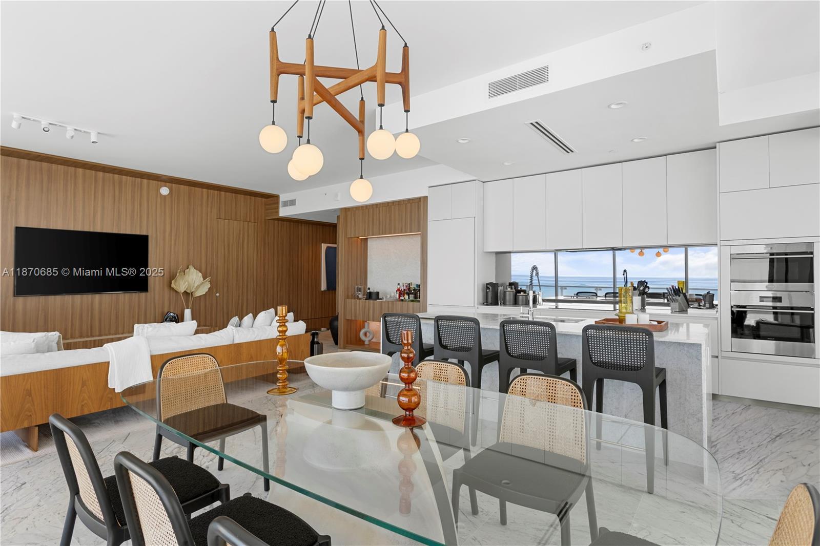 Building Photo - 5775 Collins Ave