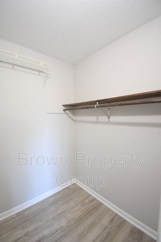 Building Photo - 7004 Timbercroft Ln