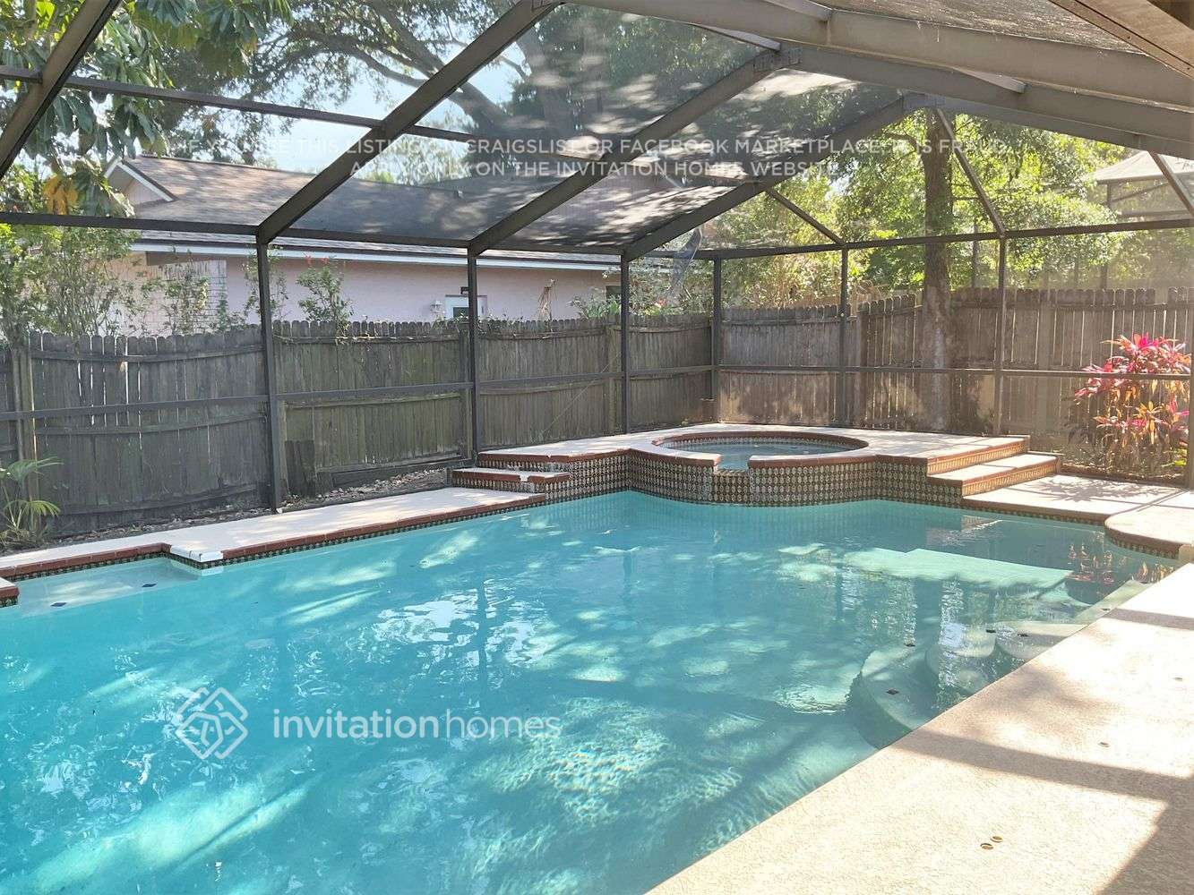 Building Photo - 907 Lakemont Dr