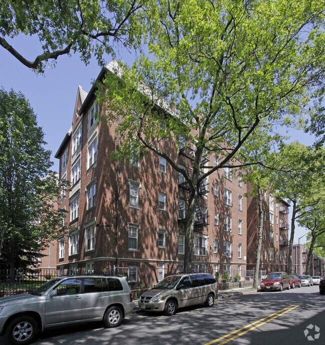 130 Prospect Street - The Dalmar