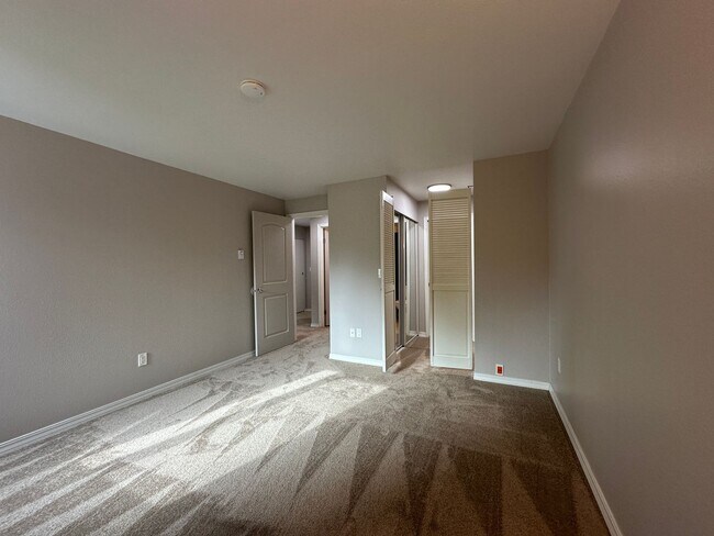 Building Photo - 2bd/1ba Bothell Condo