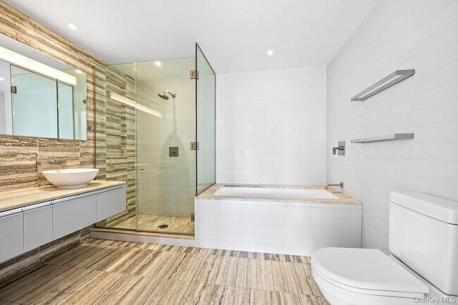 Building Photo - 322 W 57th St