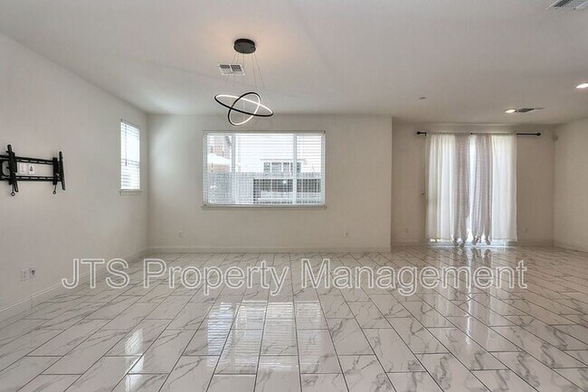 Building Photo - 4268 Emerald Gate Ln