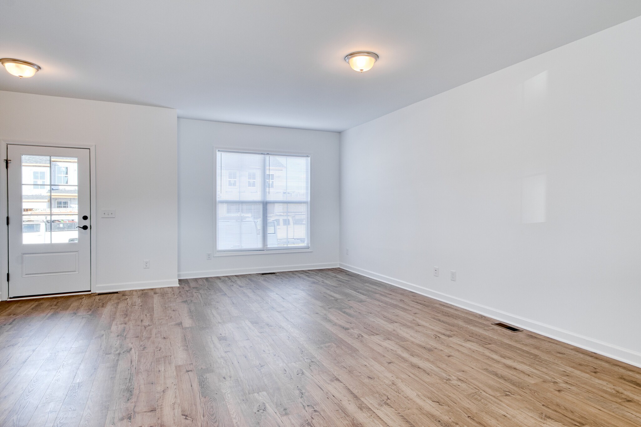 Building Photo - 223 Addison Ct