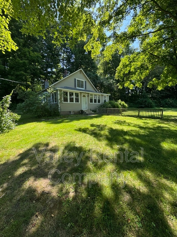 Building Photo - 180 Amherst Rd