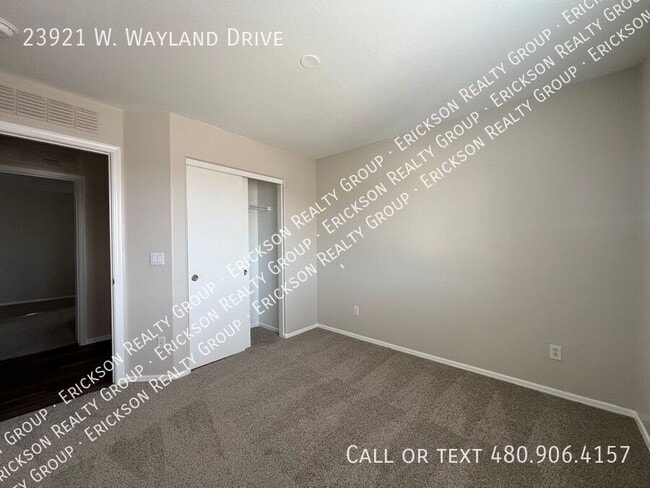 Building Photo - 23921 W Wayland Dr