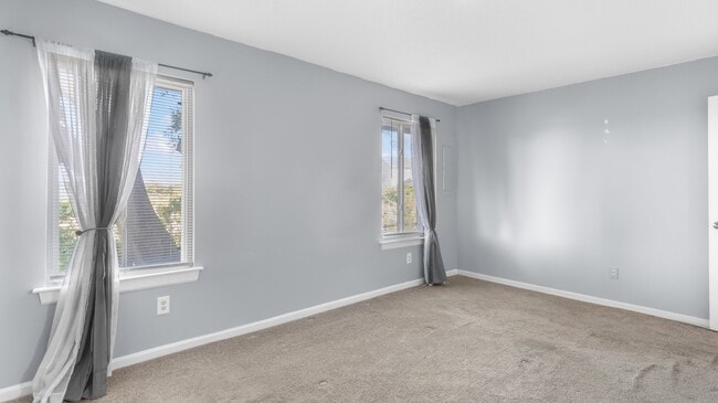 Building Photo - 9506 13th Bay St