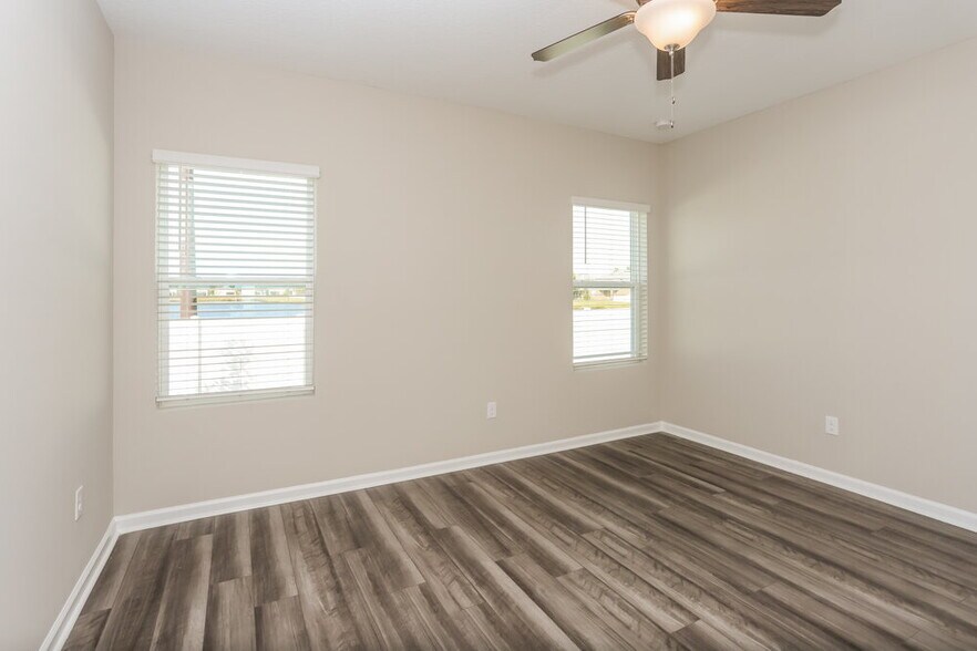 Building Photo - 970 Kelly Fern Lp