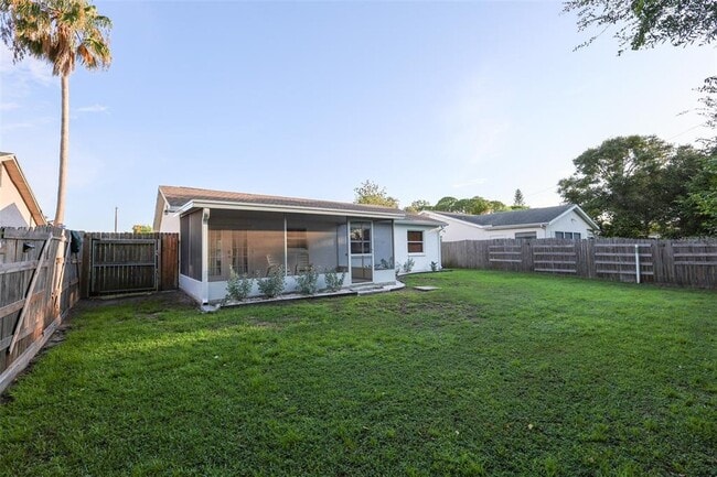 Building Photo - 2540 Elderberry Dr