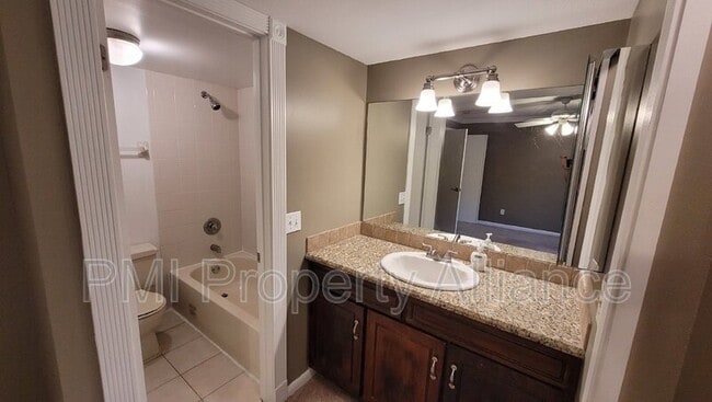 Building Photo - 4939 Walden Cir