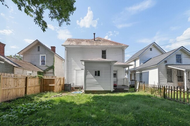 Building Photo - 304 Mt Vernon Rd