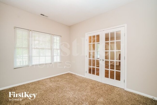 Building Photo - 4032 Summerstone Dr