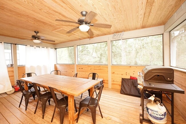 Building Photo - Great Location in Niceville