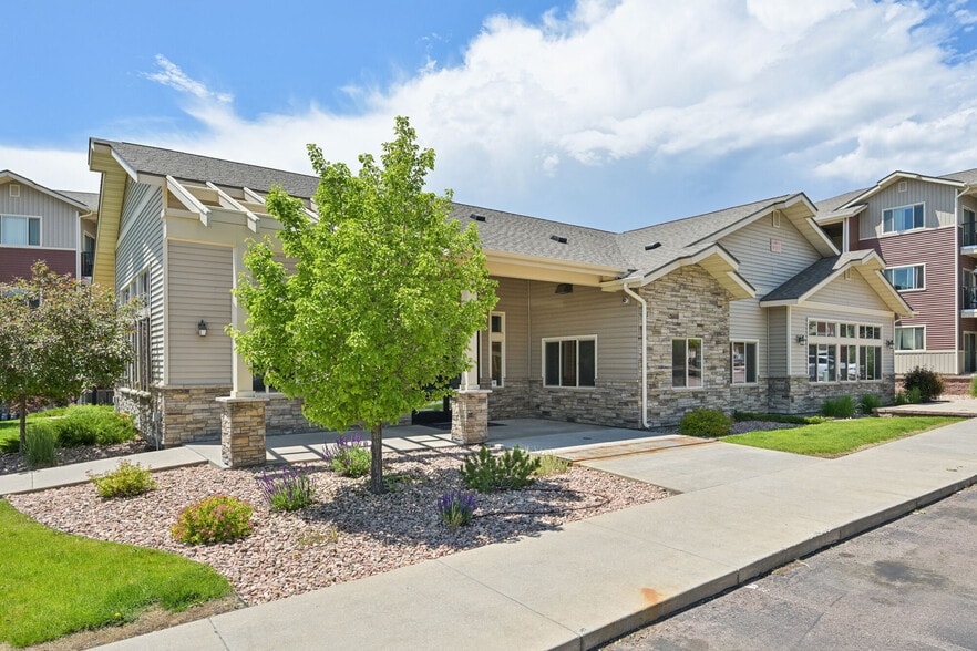 Building Photo - Copper Creek Apts