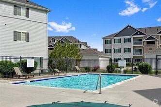Building Photo - 15700 E Jamison Dr