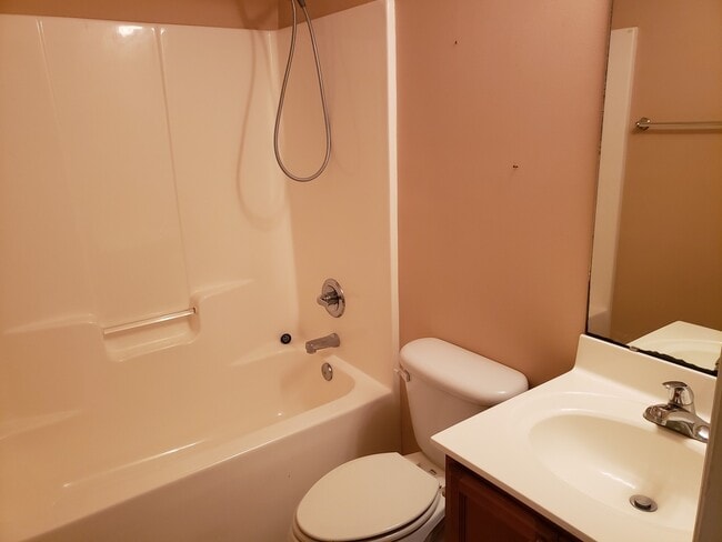 Building Photo - 3 bedroom/2 bath home Sneads Ferry