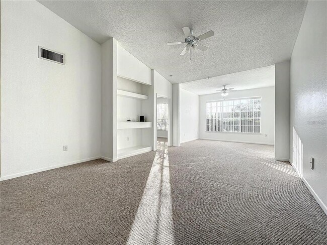 Building Photo - 13028 Plantation Park Cir